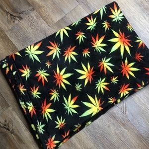 BLANKET 💚❤️🧡